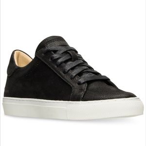 Skechers Women's Vaso Lace-Up Casual Sneakers